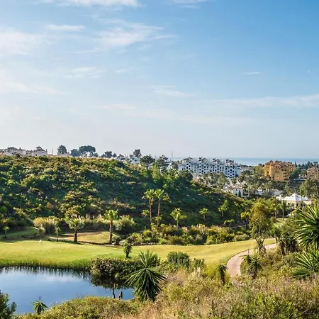 Beachside With Sea View * Estepona