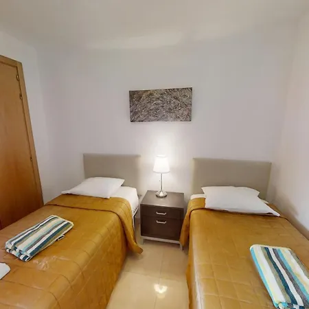 Beachside With Sea View Estepona