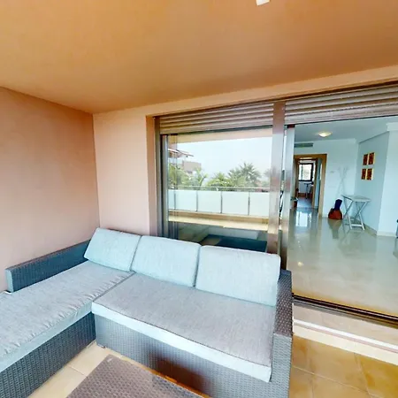 Beachside With Sea View Apartament *