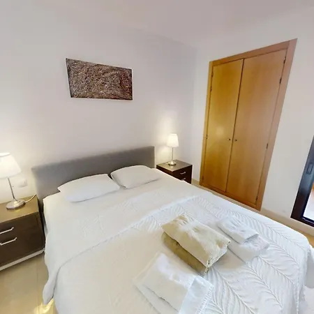 Beachside With Sea View * Estepona